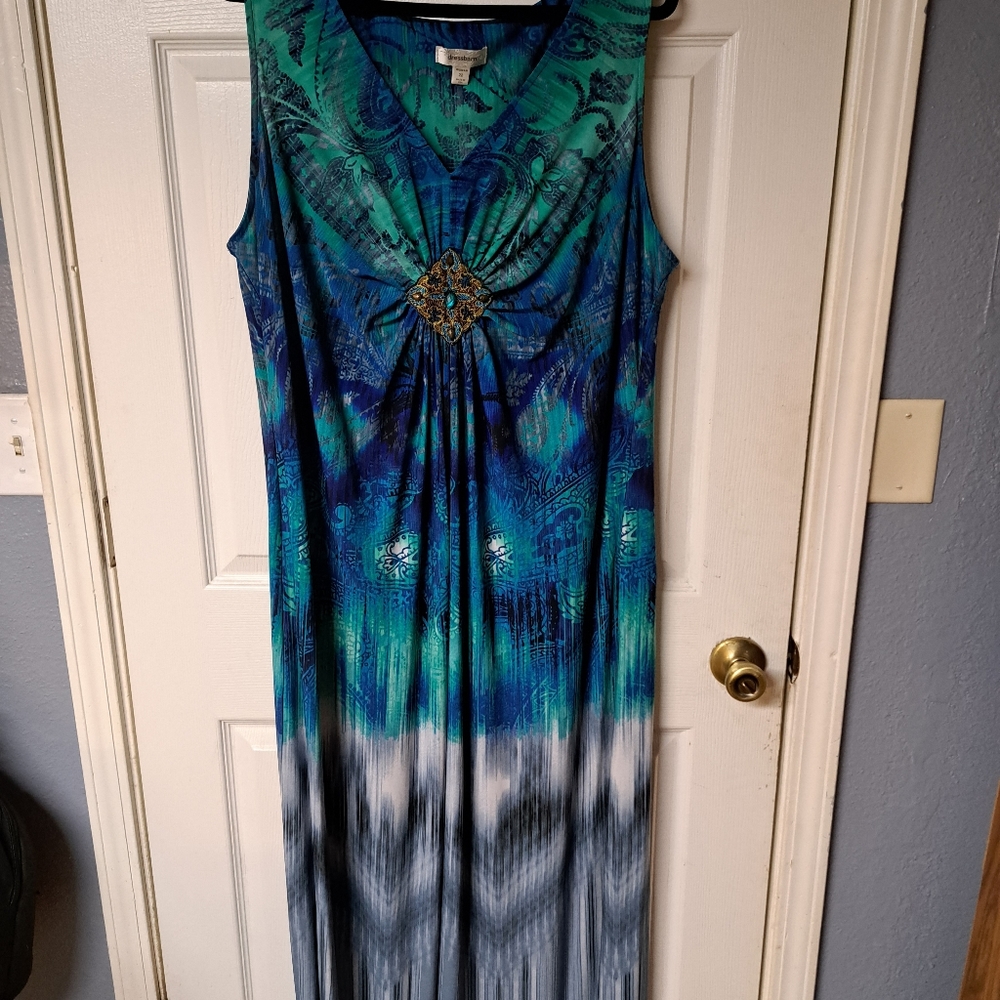Dressbarn floor length dress size 22